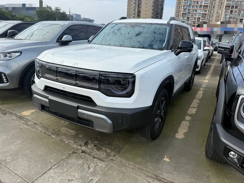 BAIC BJ30 — фото 1