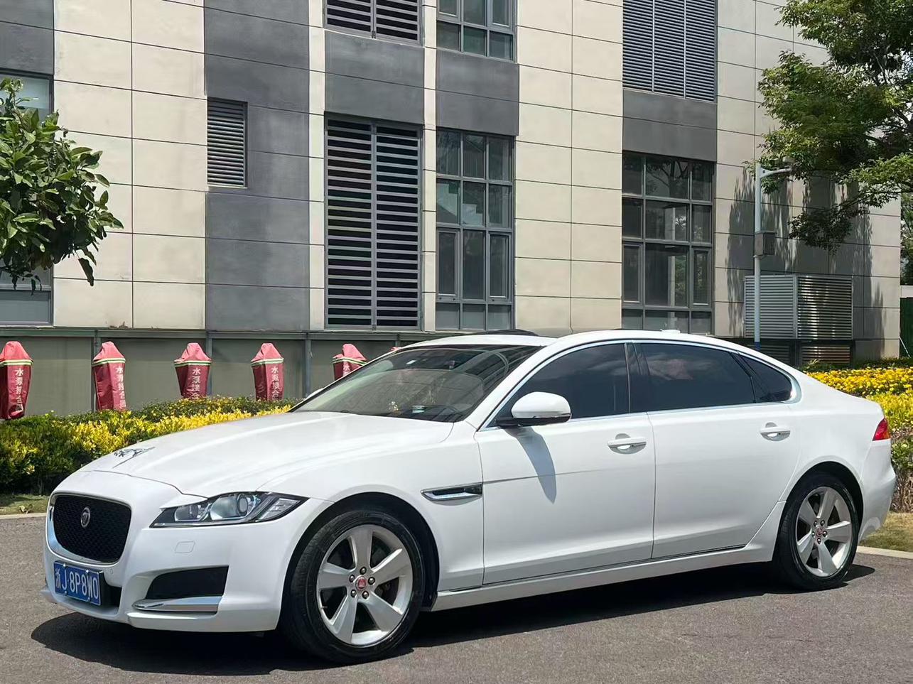 Jaguar XFL