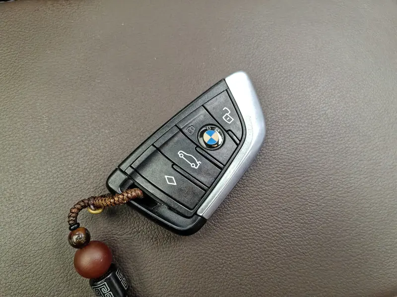 BMW X4 xDrive25i M спортпакет — фото 13