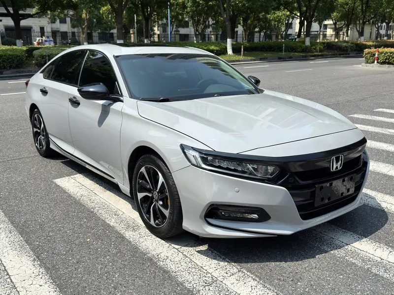Honda Accord — фото 3