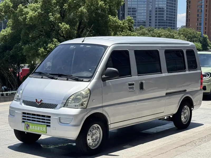 Wuling Rongguang — фото 1