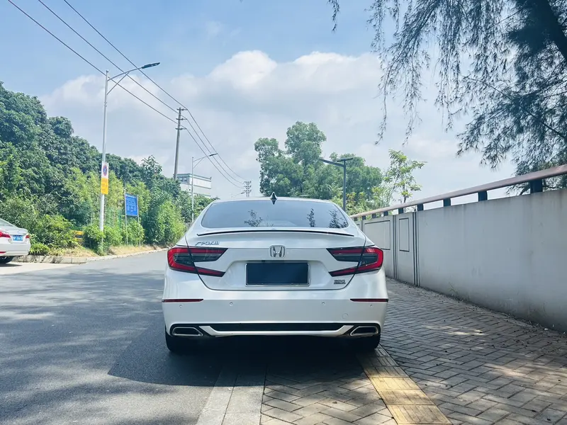 Honda Accord — фото 5