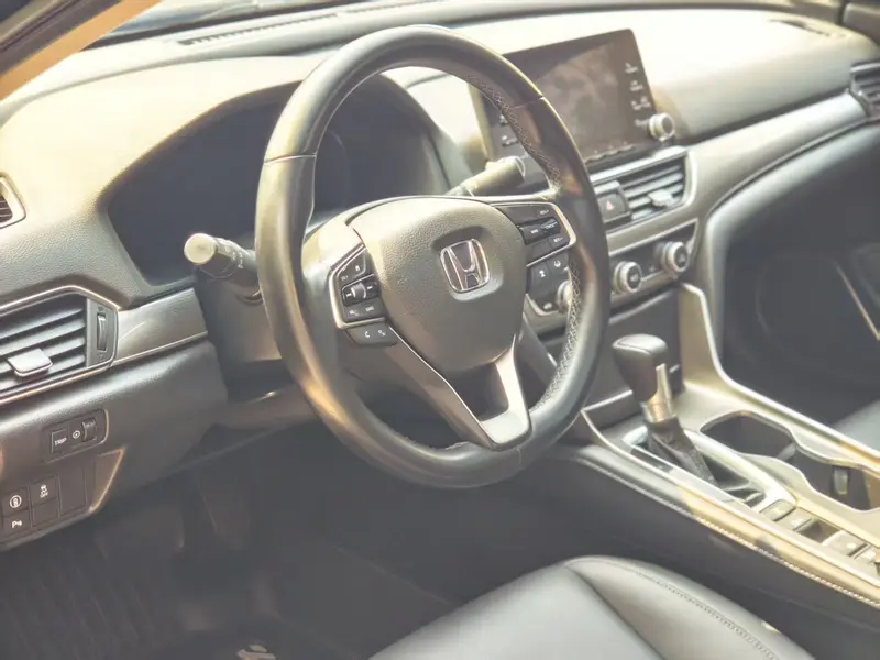 Honda Accord — фото 8
