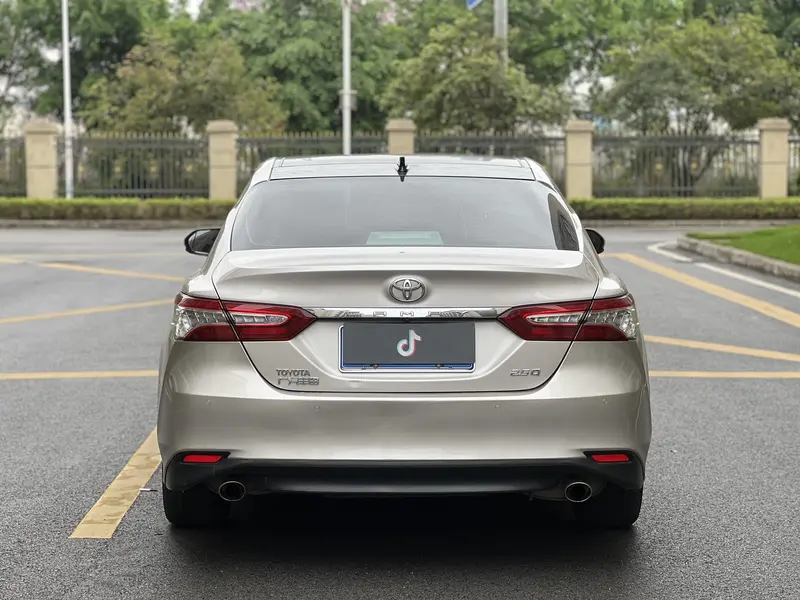 Toyota Camry 2.5 Q Flagship — фото 6