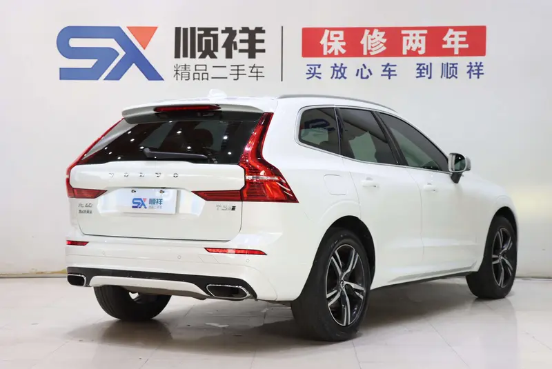 Volvo XC 60 T 5 4 WDSport VI — фото 6