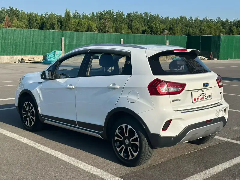 Geely Vision X3 — фото 4