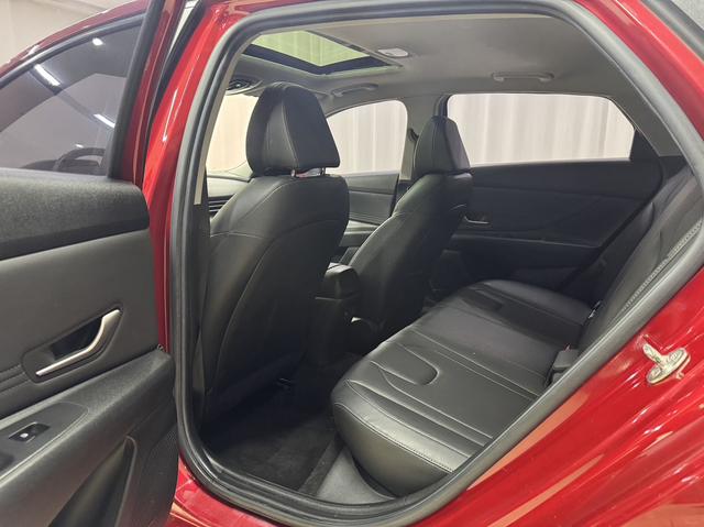 Elantra 2021 1,5 л CVT LUX Premium Edition Elantra 2021 1,5 л CVT LUX Premium Edition