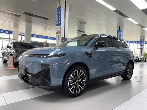 Leapmotor B10