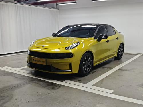 Lynk & Co 03