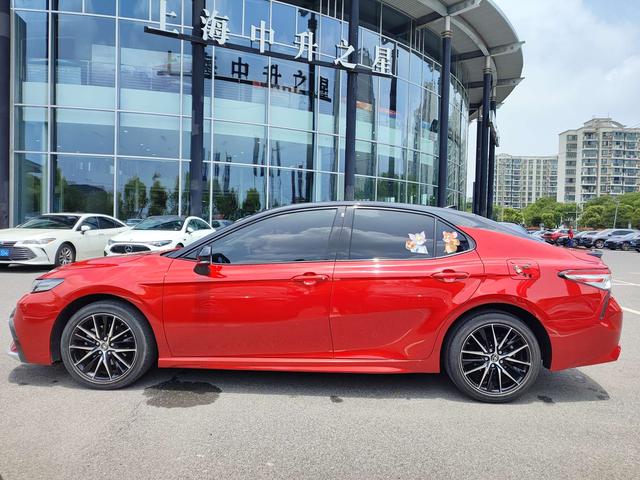 Toyota Camry 2022 Красный из Китая, фото 4