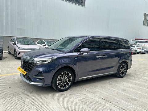 Roewe iMAX8