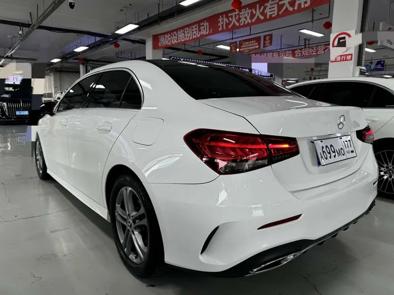 Mercedes-Benz A-Class рестайлинг A 180 L — фото 5