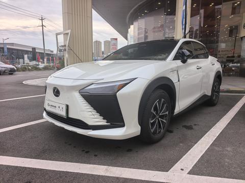 Lexus RZ