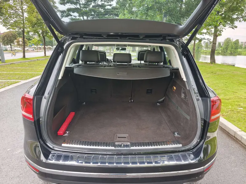 Volkswagen Touareg 3.0 TSI — фото 13