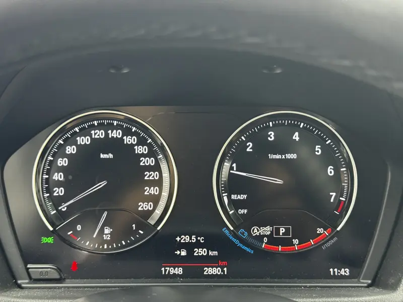 BMW X2 sDrive25i M спортпакет — фото 9