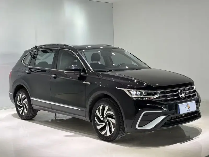 Volkswagen Tiguan L — фото 3