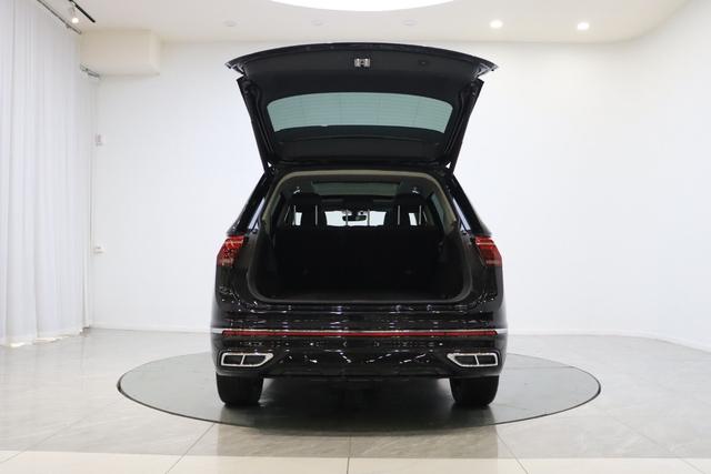 Volkswagen Tiguan L 2022 Черный из Китая, фото 5