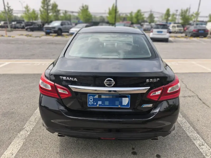 Nissan Teana 2.0 L XLComfort — фото 5