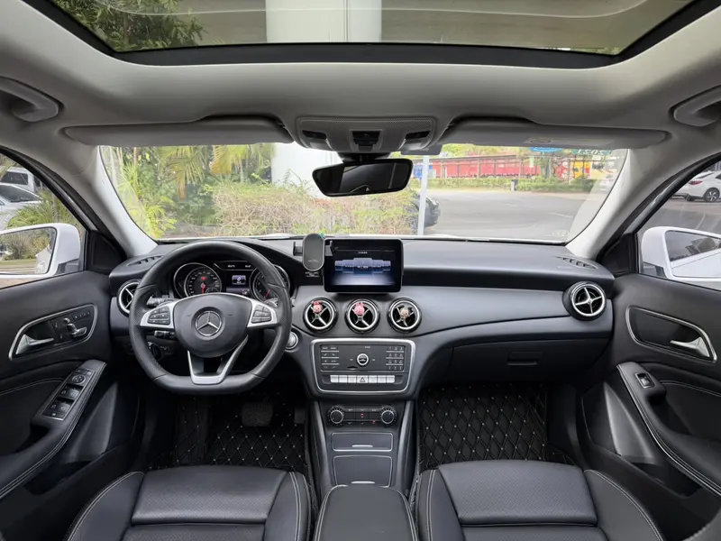 Mercedes-Benz GLA — фото 7