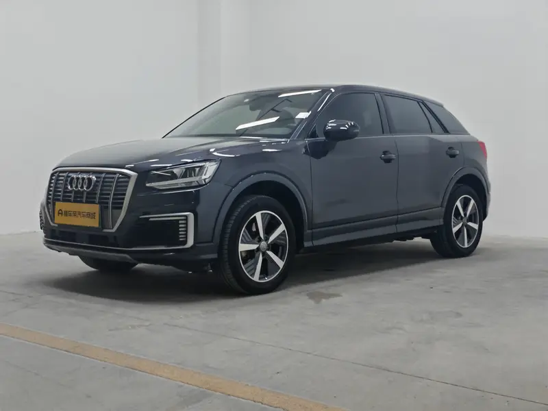 Audi Q 2 L e-tron