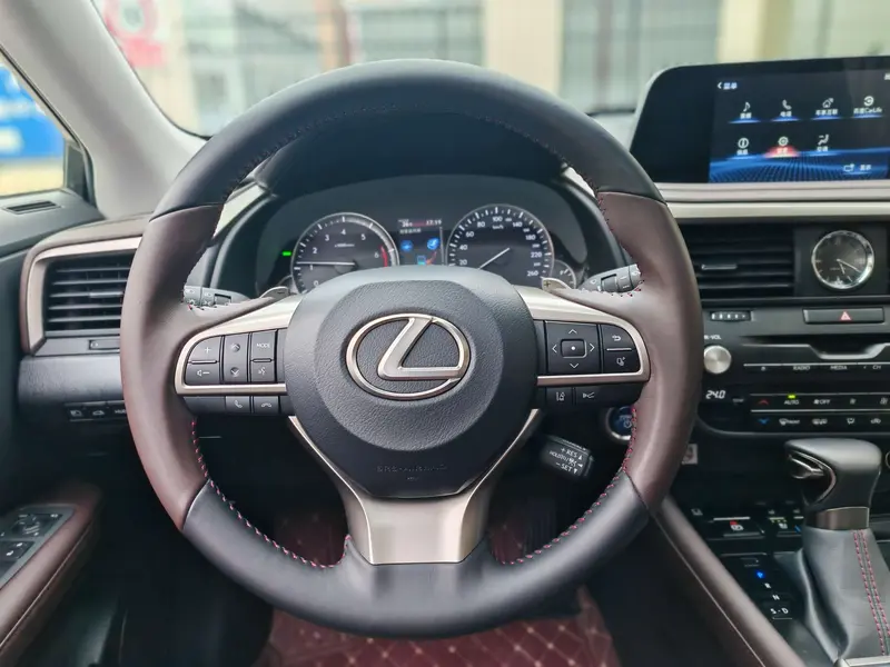 Lexus RX — фото 8
