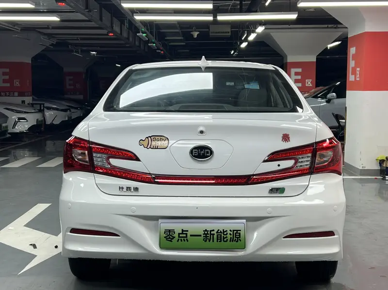 BYD Qin — фото 4