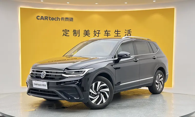Volkswagen Tiguan L 300 TSI 2 WD