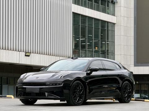 ZEEKR 001