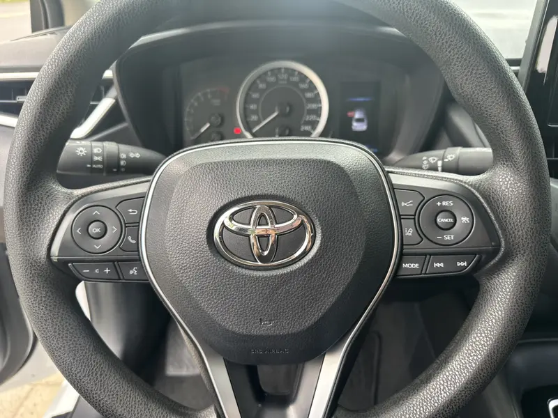 Toyota Corolla — фото 8