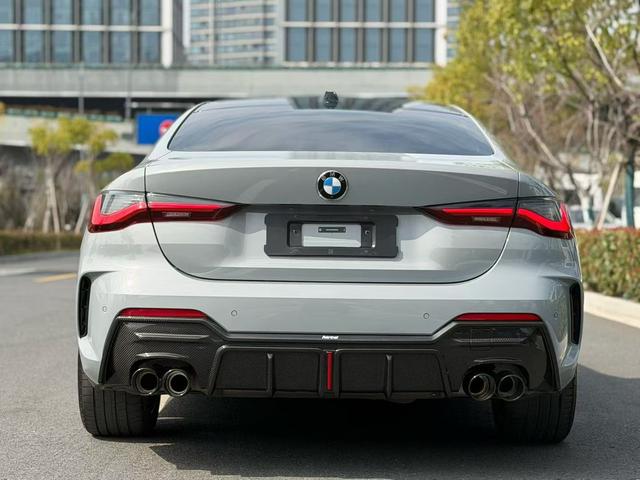 BMW 4 series 2025 Серебристо-серый из Китая, фото 3