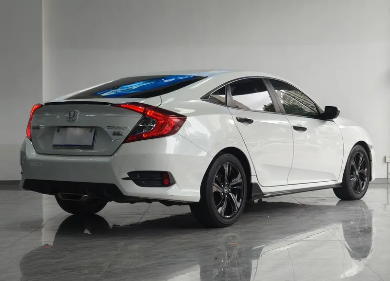 Honda Civic — фото 4