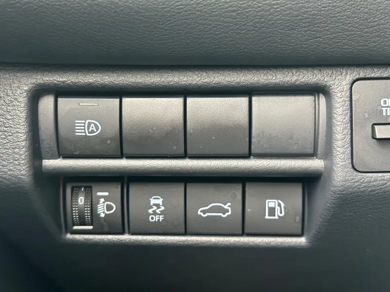 Toyota Avalon — фото 13