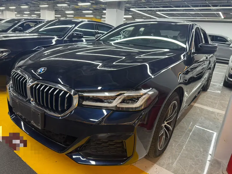 BMW 5 Series — фото 1