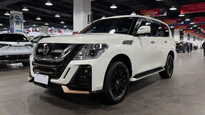 Nissan Patrol — фото 1