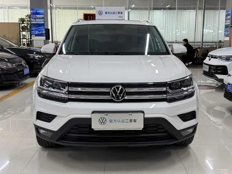 Volkswagen Tharu — фото 2