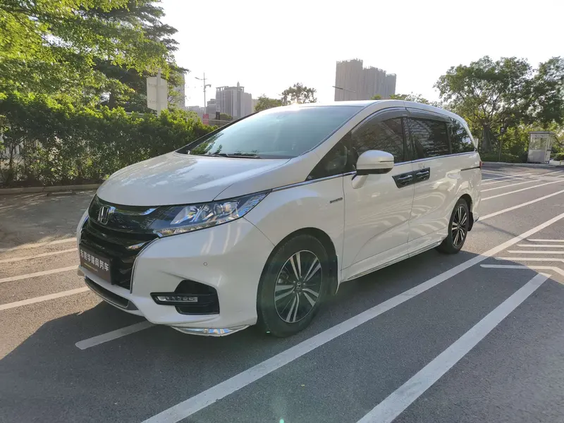 Honda Odyssey 2.0 L ·