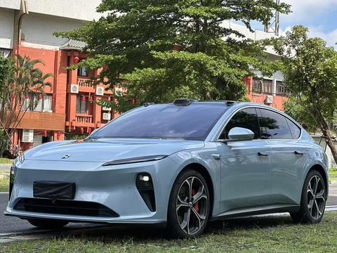 Nio ET5