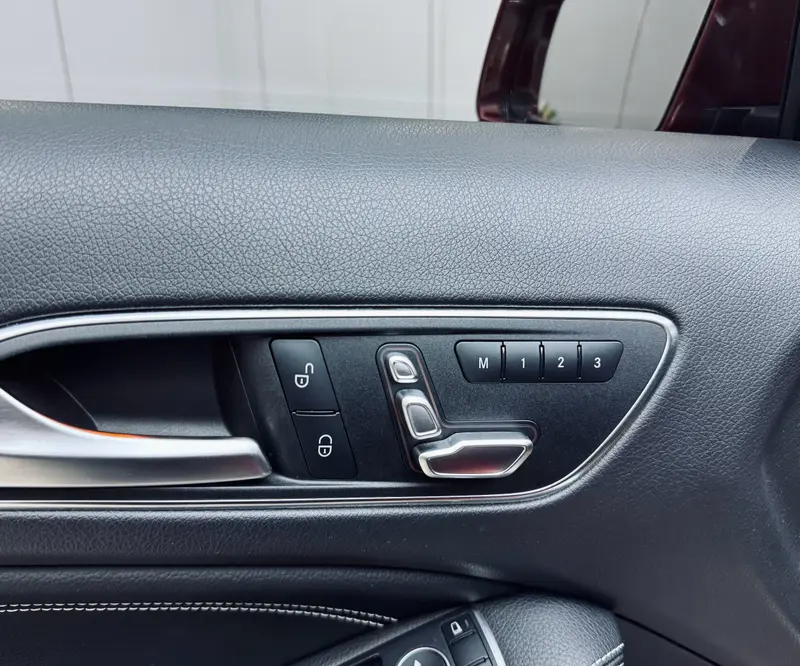 Mercedes-Benz GLA — фото 13