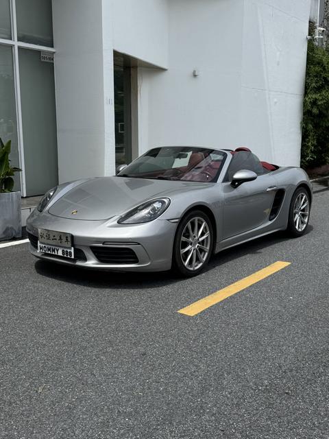 Porsche 718