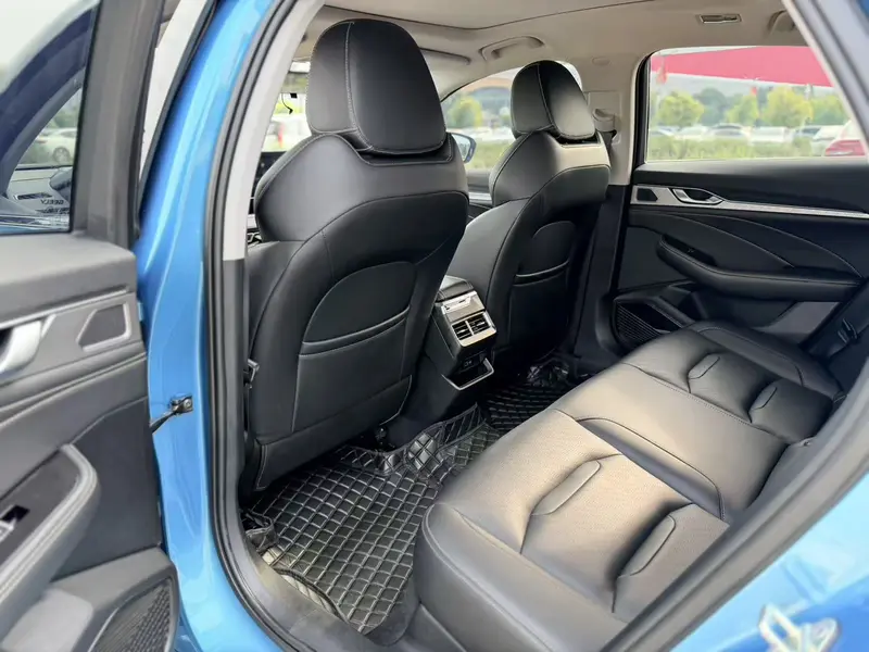 Geely Preface 2.0T люкс + — фото 9