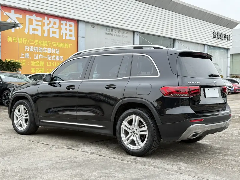 Mercedes-Benz GLB 200 динамик — фото 4