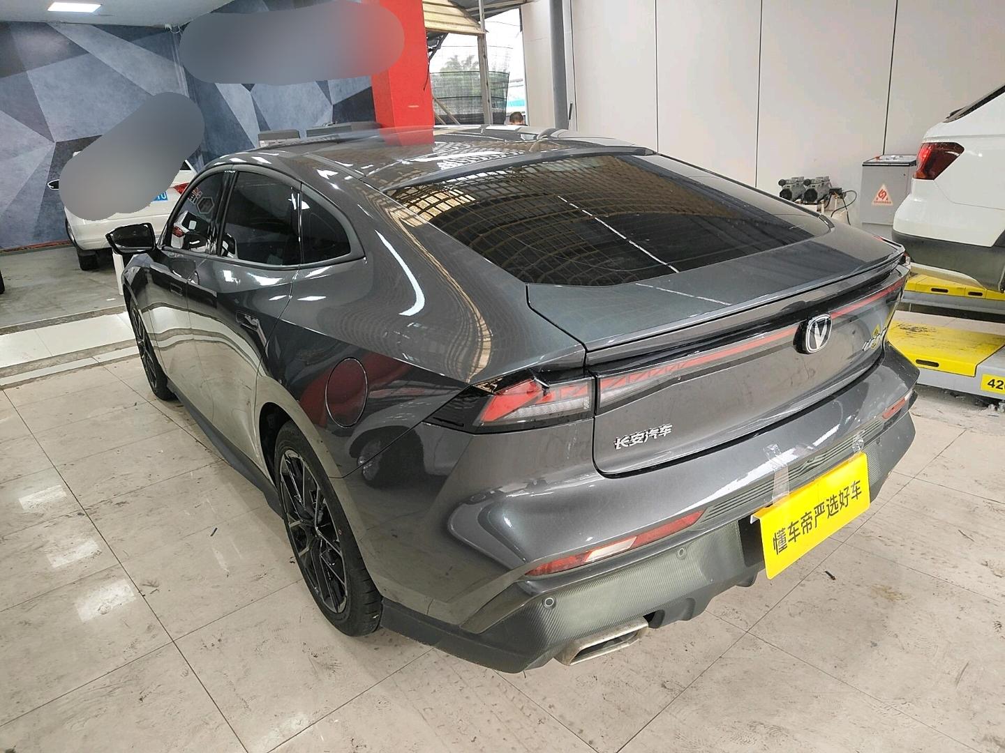 Changan UNI-V 2025 1.5T 500Bar Luxury