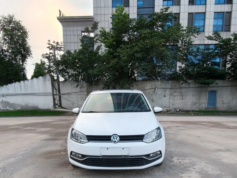Volkswagen Polo — фото 2