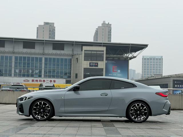 BMW 4 series 2025 Серебристо-серый из Китая, фото 4