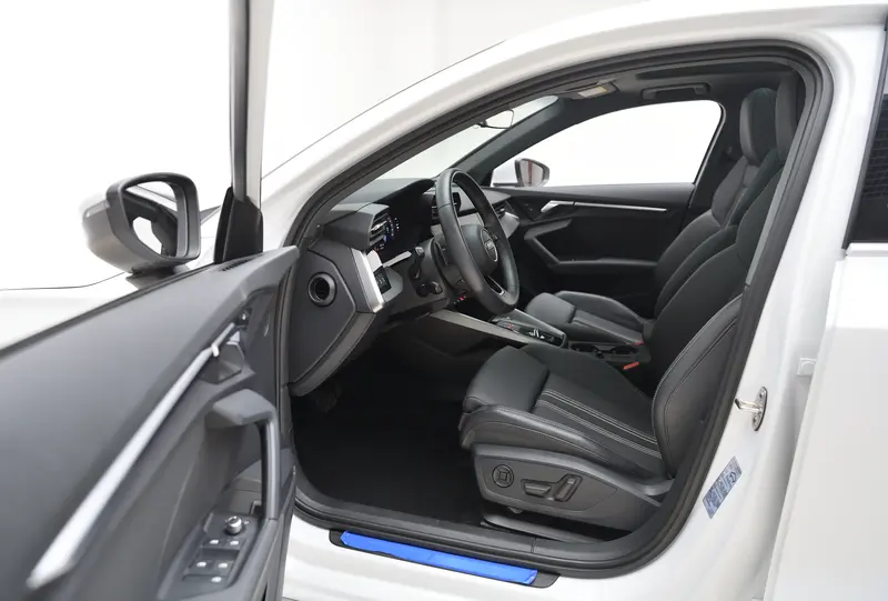 Audi A 3 Sportback 35 TFSI — фото 17