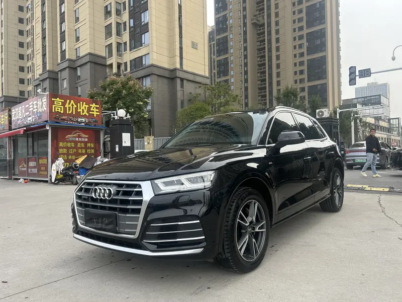 Audi Q 5 L 40 TFSI
