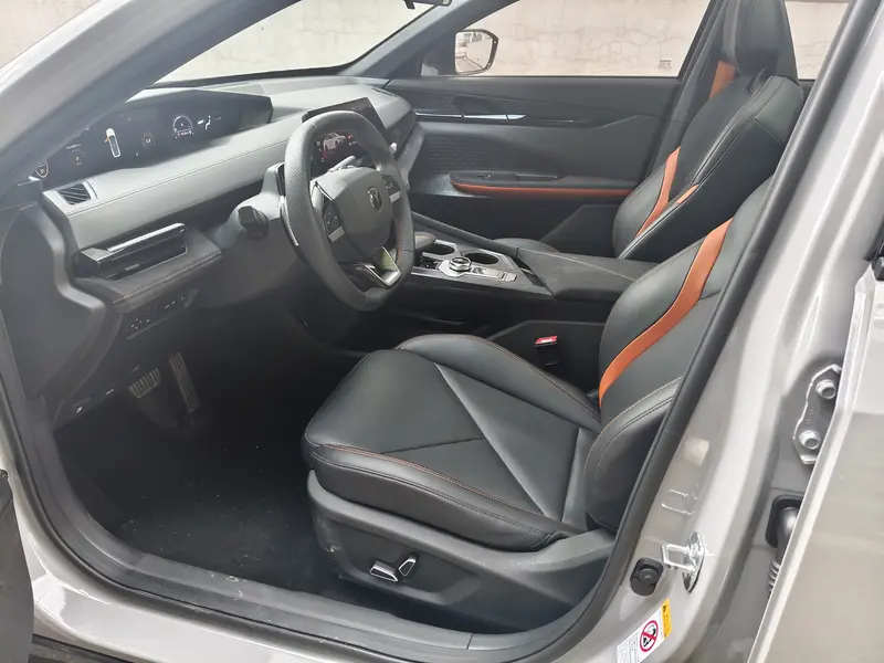 Changan UNI-V 1.5 T Sport — фото 11