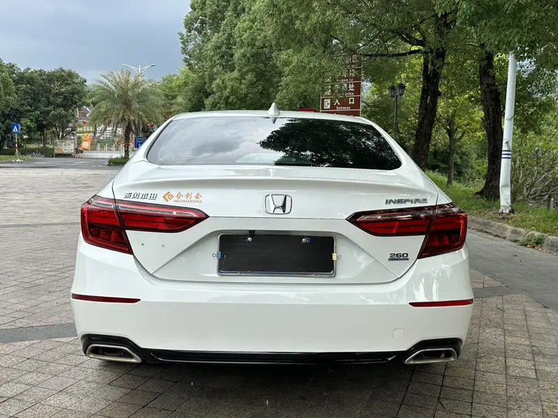 Honda Inspire — фото 6