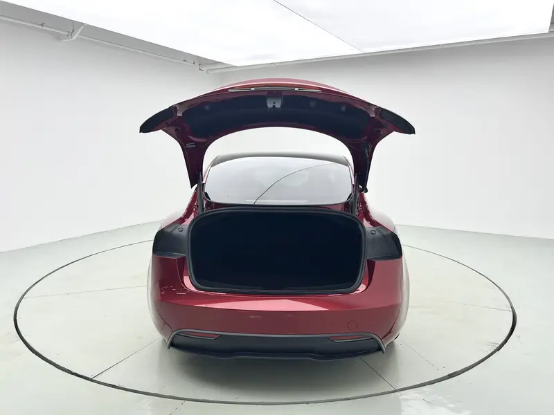 Tesla Model 3 — фото 20