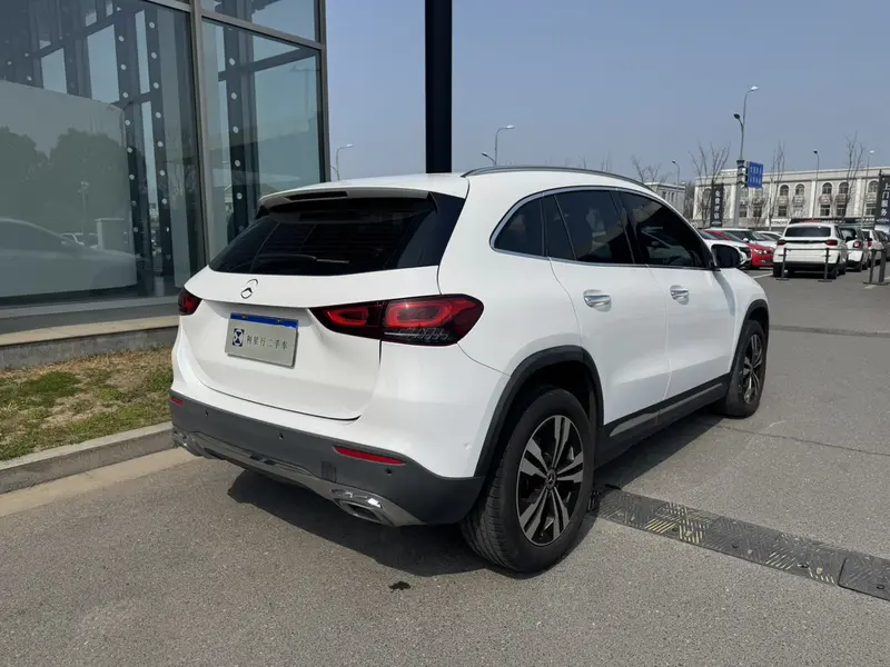 Mercedes-Benz GLA — фото 7